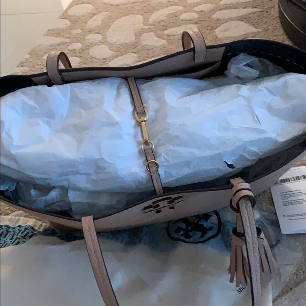 Tory Burch Blush Pink Leather Tote with Tassel - Picture 3 of 6